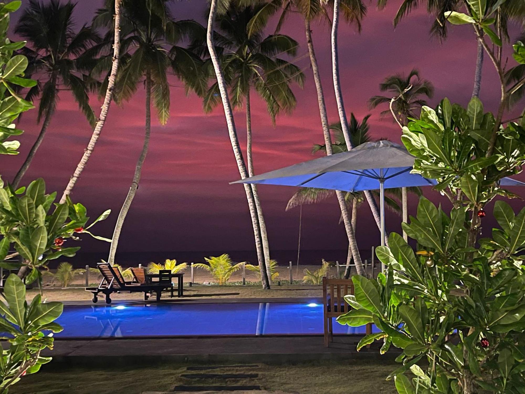 Soluna Beach Resort Marawila Eksteriør billede